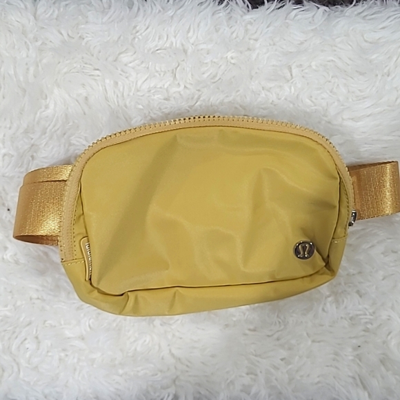 Lululemon belt bag - Picture 1 of 2